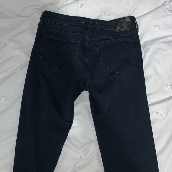 Too big - Picture 3 of 3